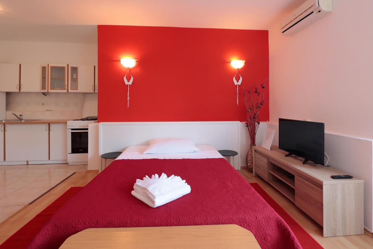 Apartments Lola نوفاليا المظهر الخارجي الصورة