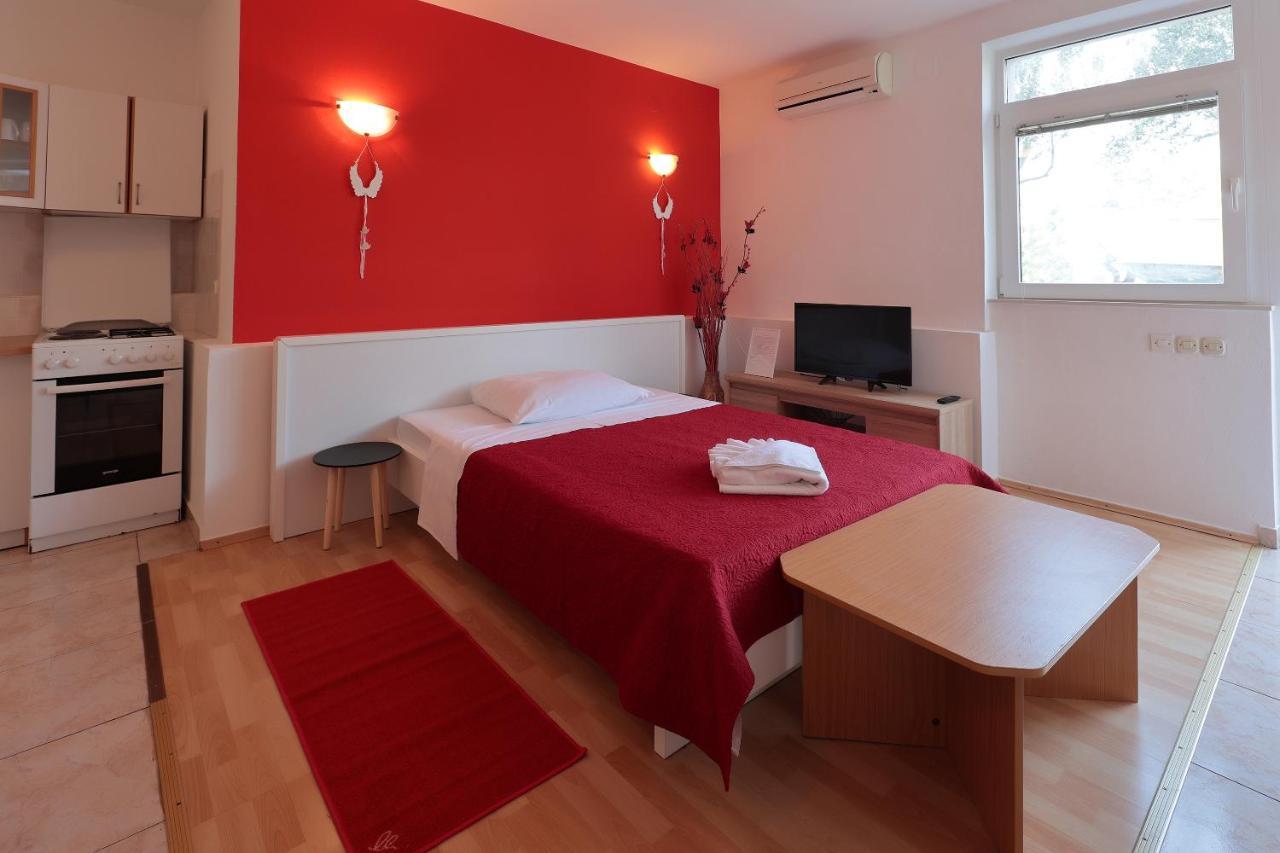 Apartments Lola نوفاليا المظهر الخارجي الصورة
