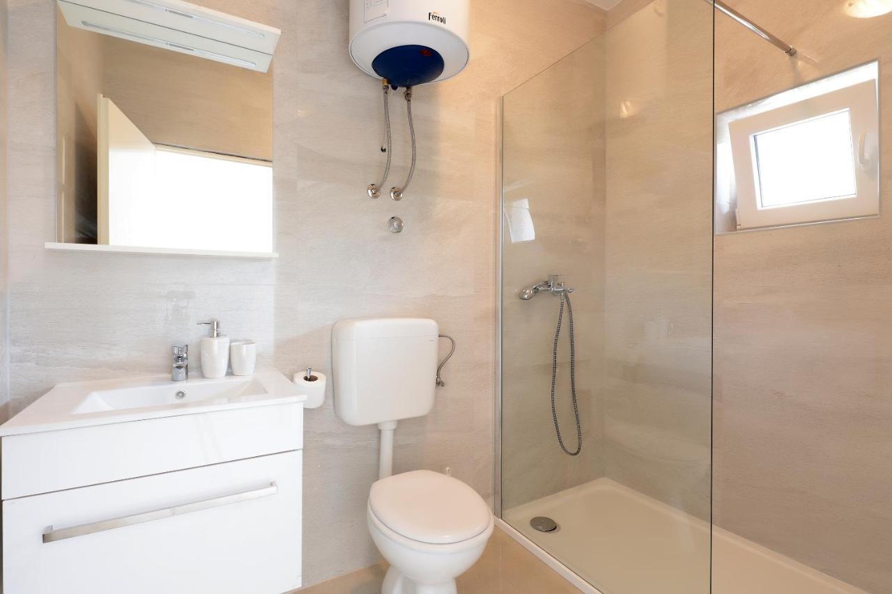 Apartments Lola نوفاليا المظهر الخارجي الصورة