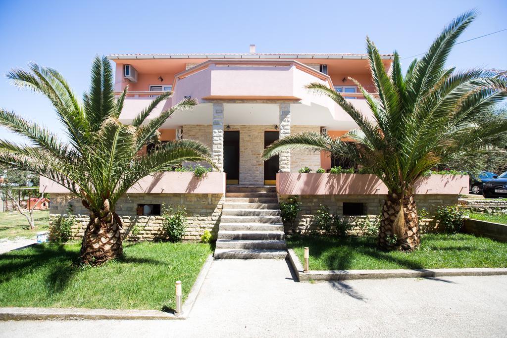 Apartments Lola نوفاليا المظهر الخارجي الصورة