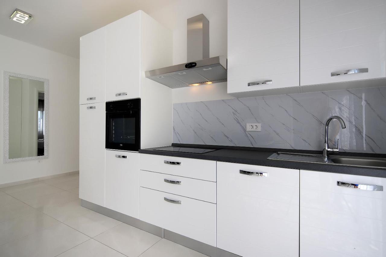 Apartments Lola نوفاليا المظهر الخارجي الصورة