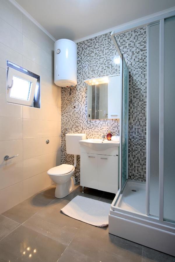 Apartments Lola نوفاليا المظهر الخارجي الصورة