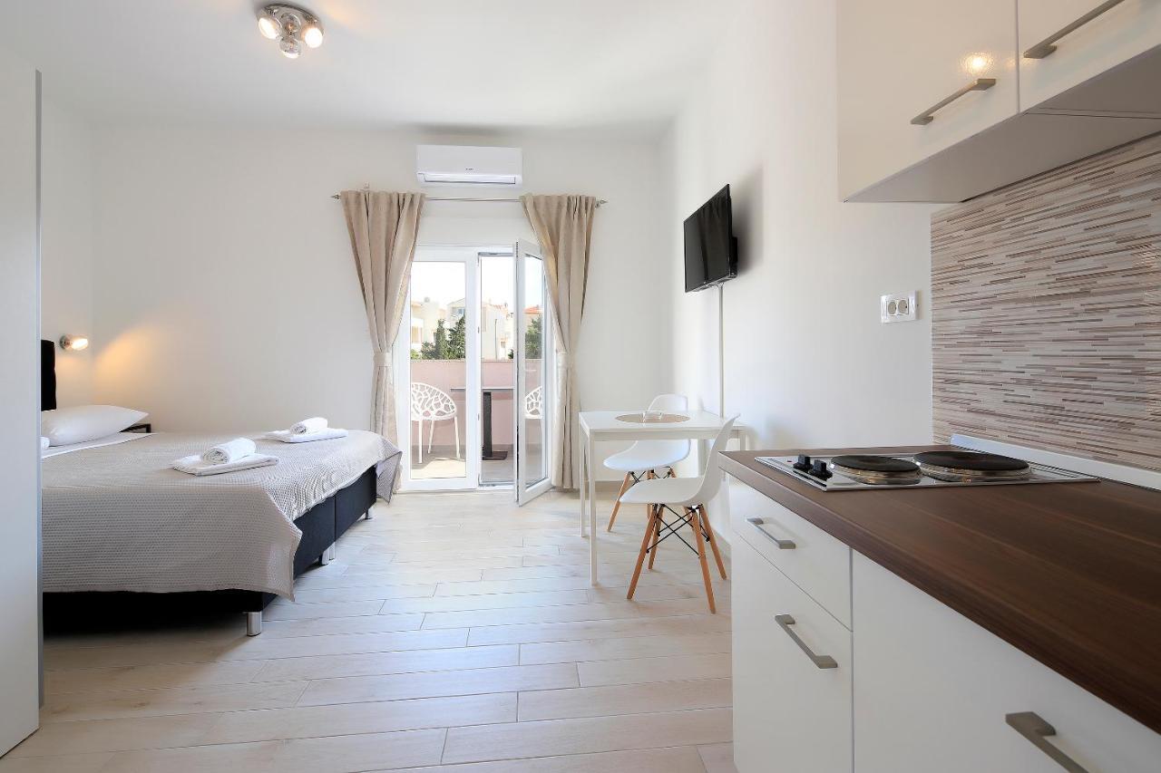 Apartments Lola نوفاليا المظهر الخارجي الصورة