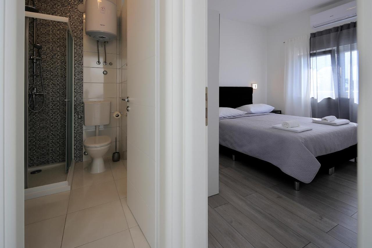 Apartments Lola نوفاليا المظهر الخارجي الصورة