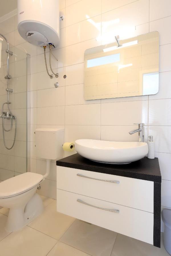 Apartments Lola نوفاليا المظهر الخارجي الصورة