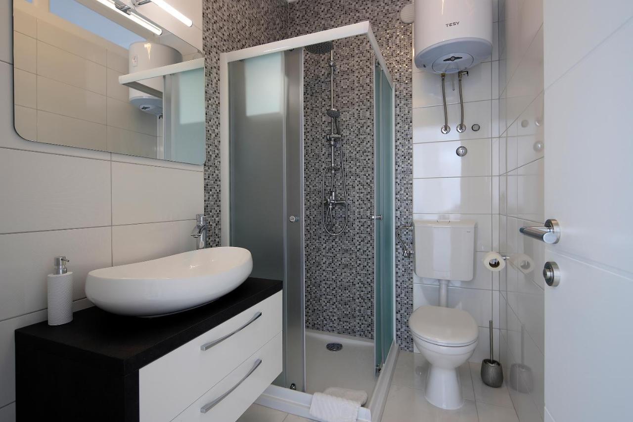 Apartments Lola نوفاليا المظهر الخارجي الصورة