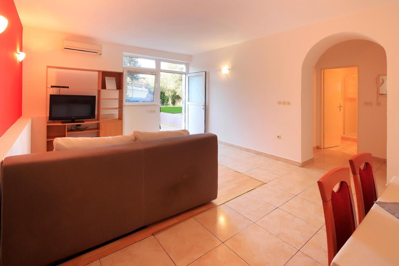 Apartments Lola نوفاليا المظهر الخارجي الصورة